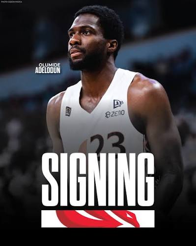 Olumide Adelodun signing with the Calgary Surge